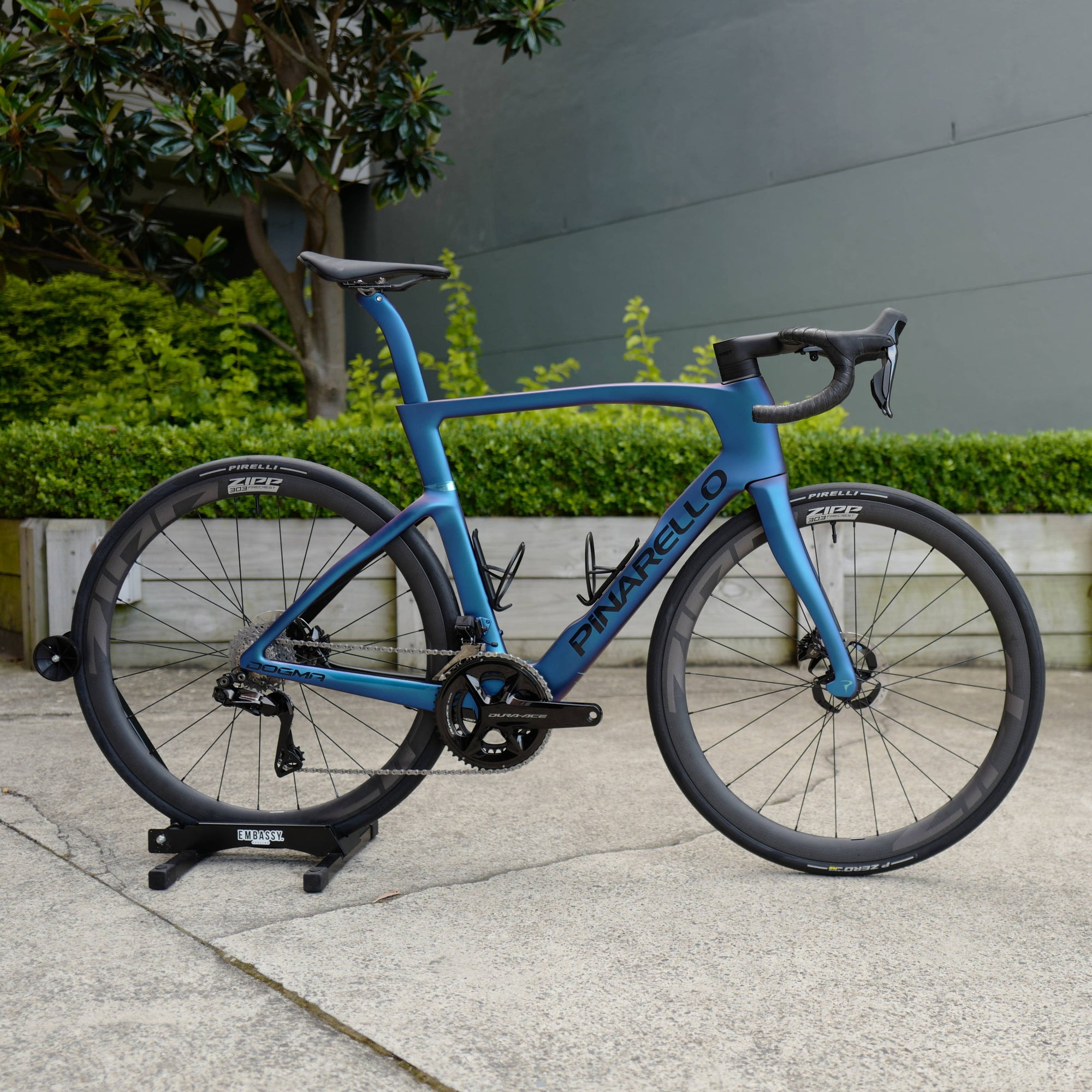 Dream Builds 02 | Pinarello Dogma F 2025 Luxter Blue